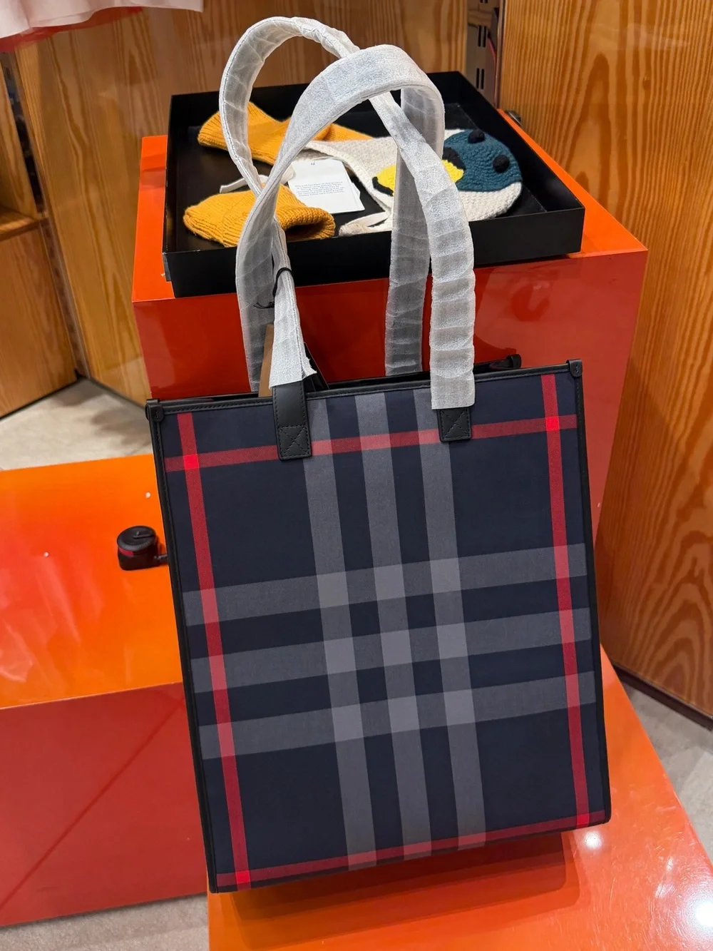 Burberry blue checked print tote waterproof NEW